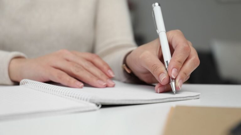 A balkezesség titkos előnyei: Tudományos érvek a sikeresség mögött